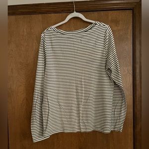 Gap T-shirt, XXL, green and cream, striped, boat neck, long sleeved. Flushed.
